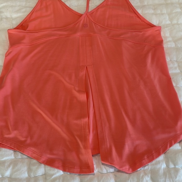NWOT coral lululemon Y flowy tank size 6 - Picture 4 of 4